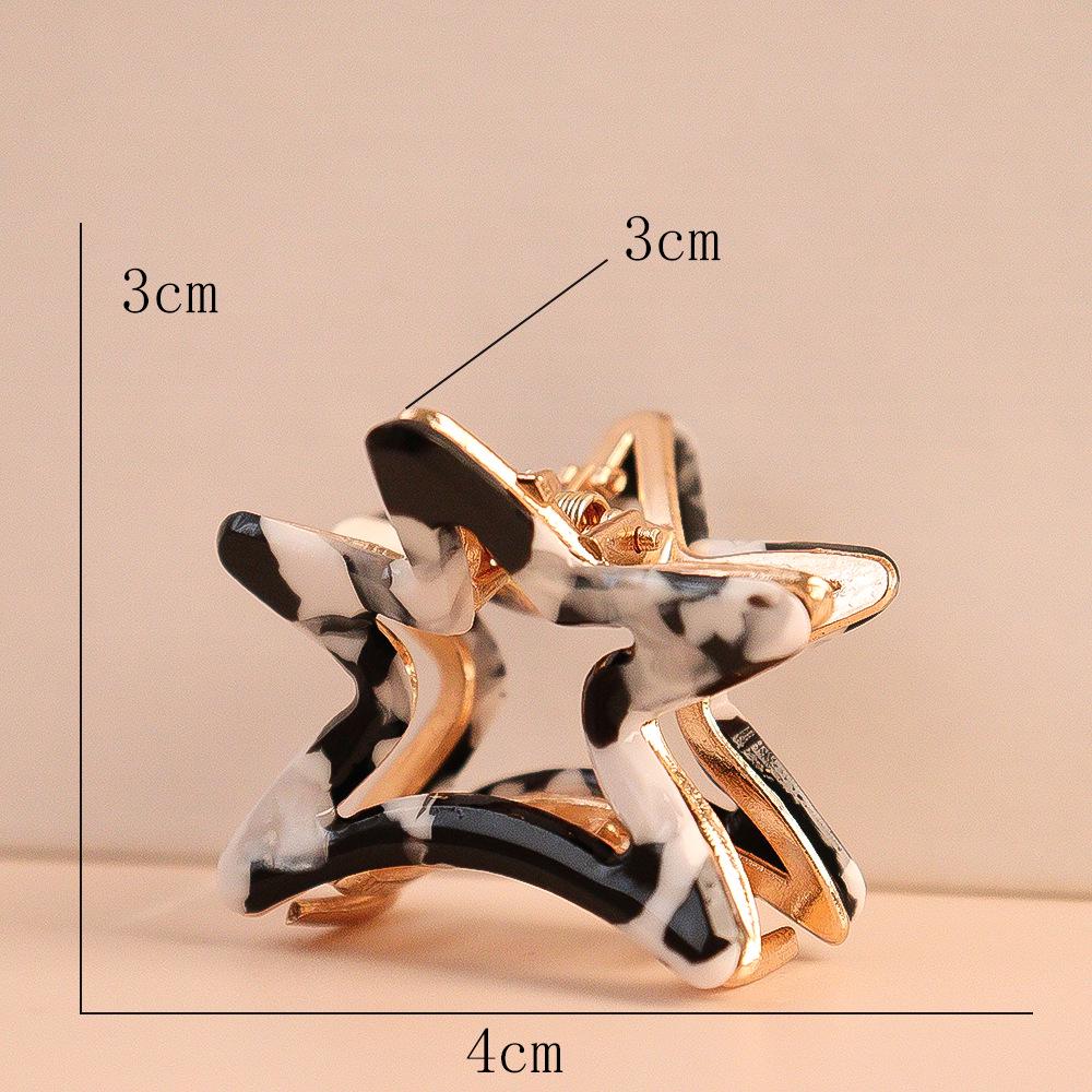 

Korean Style Dopamine Shark Hair Clip - Cute Spring/Summer Updo Claw Hairpin