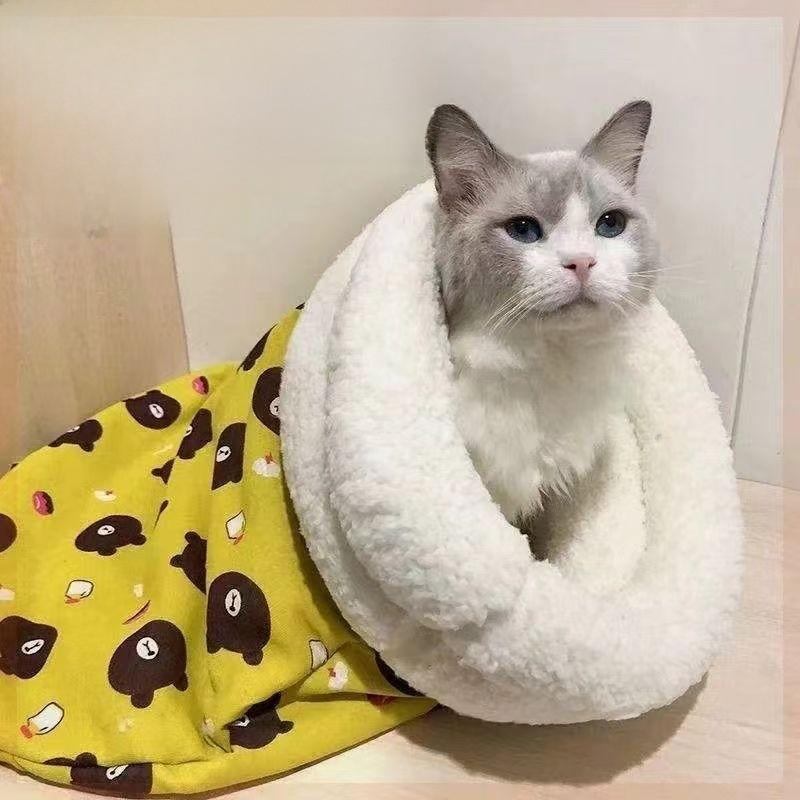 Cat Bed Winter Enclosed Plush Blanket With Warmth For Indoor Outdoor Use