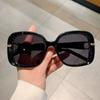 New Luxury Brand Designer Sunglass Square Big Frame Sunglasses Women For Men Fashion Vintage Sun Glasses Punk Rivet Shades Uv400