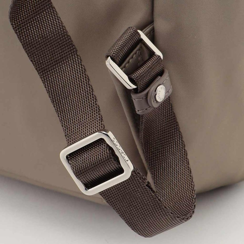 Isaac Block Motif Backpack 2004603 Greige (26)