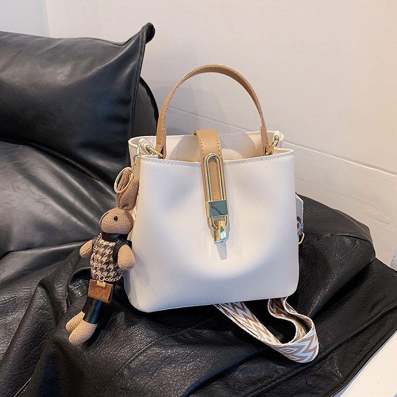 Premium Textured Small Bag Women's Summer New French Fashion Shoulder Bag Versatile Portable Messenger Bucket Bag