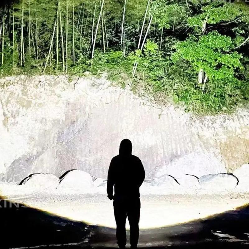 800MAH Superhelle Taschenlampe Mini Wasserdicht Drei Augen Kleine Taschenlampe USB Scheinwerfer Kappenclip-Licht Angeln Outdoor Starkes Licht Tragbar