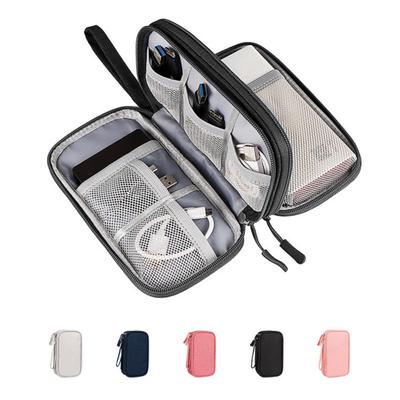 Digitale Speichertasche mit Lanyard Wasserdicht Separate Aufbewahrung Tragbares Datenkabel USB