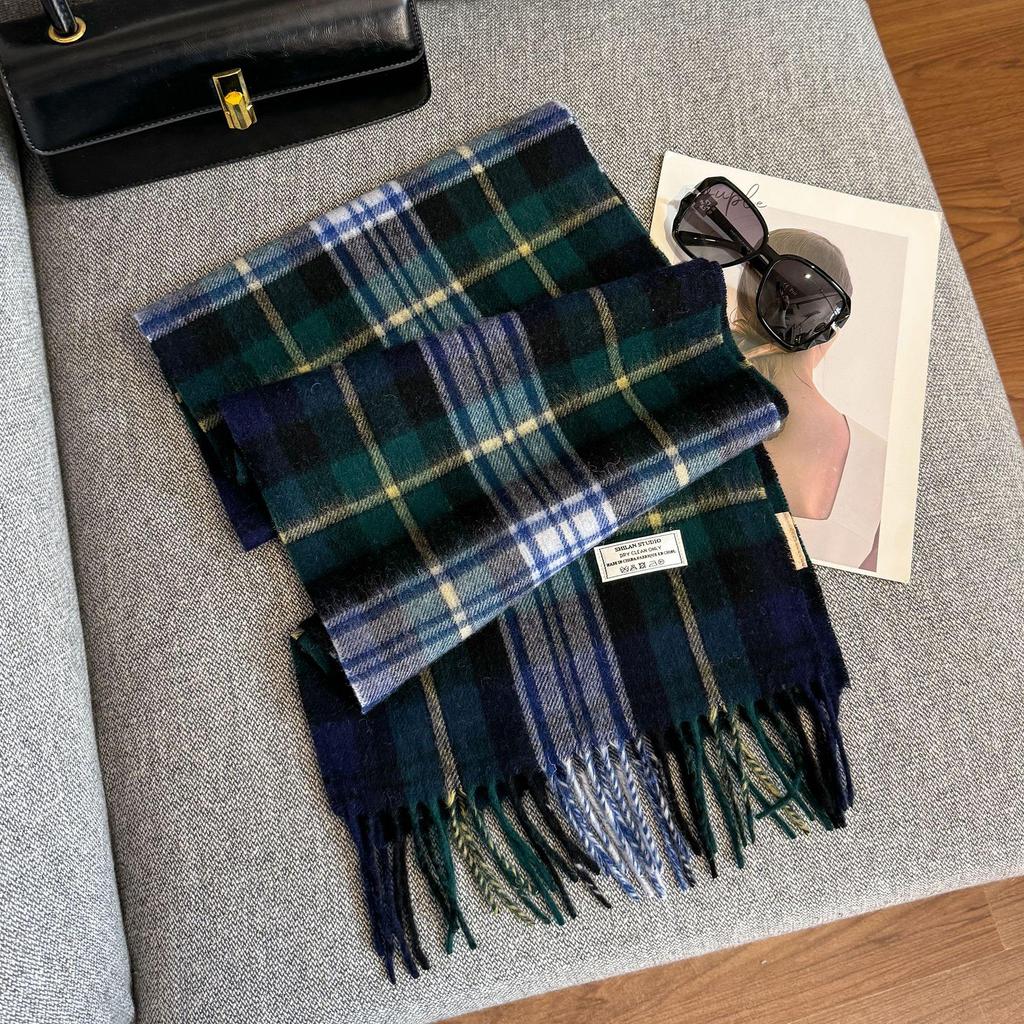 2025 Unisex 100% Wool Scarf: Versatile and Warm for Autumn & Winter