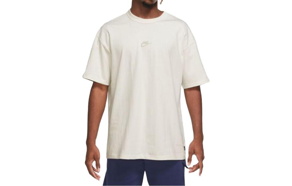 Nike T Shirts Men's White Crew Neck Moderate Straight Fit
