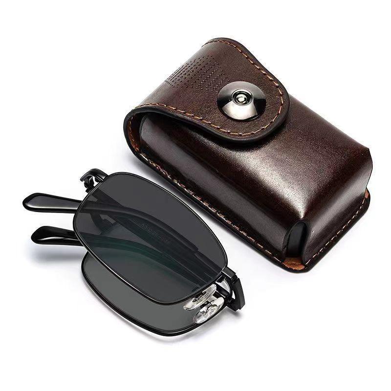 

Folding Portable Photochromic Lens Reading Eyeglasses for Men Progressive Multifocal Lens Bifocal Presbyopic Eyeglasses Color-changing Eyeglasses 3.5