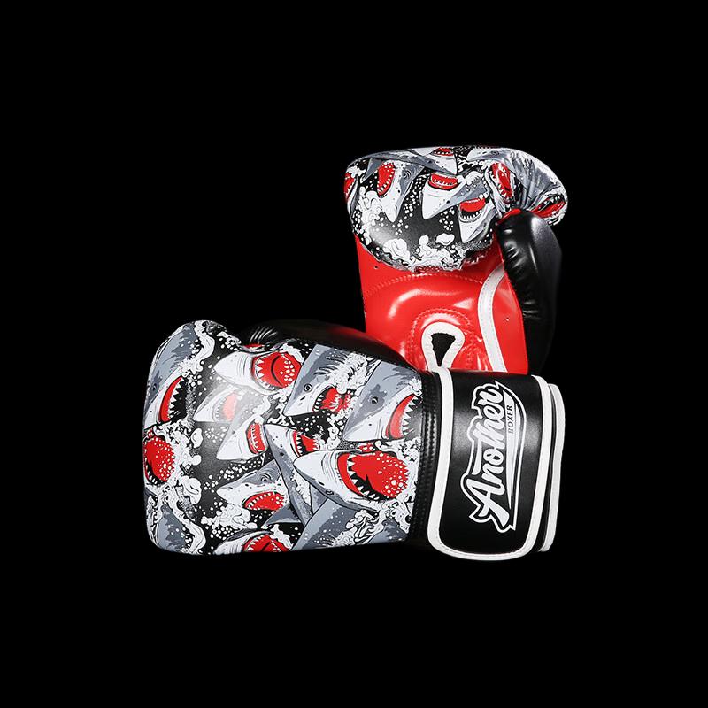 

Kangrui Multi-Layer Boxing Gloves