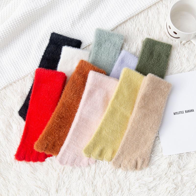 Women's Mid-Calf Fleece-Lined Five-Toe Divide Socks - Thick, Warm Imitation Mink Velvet for Winter