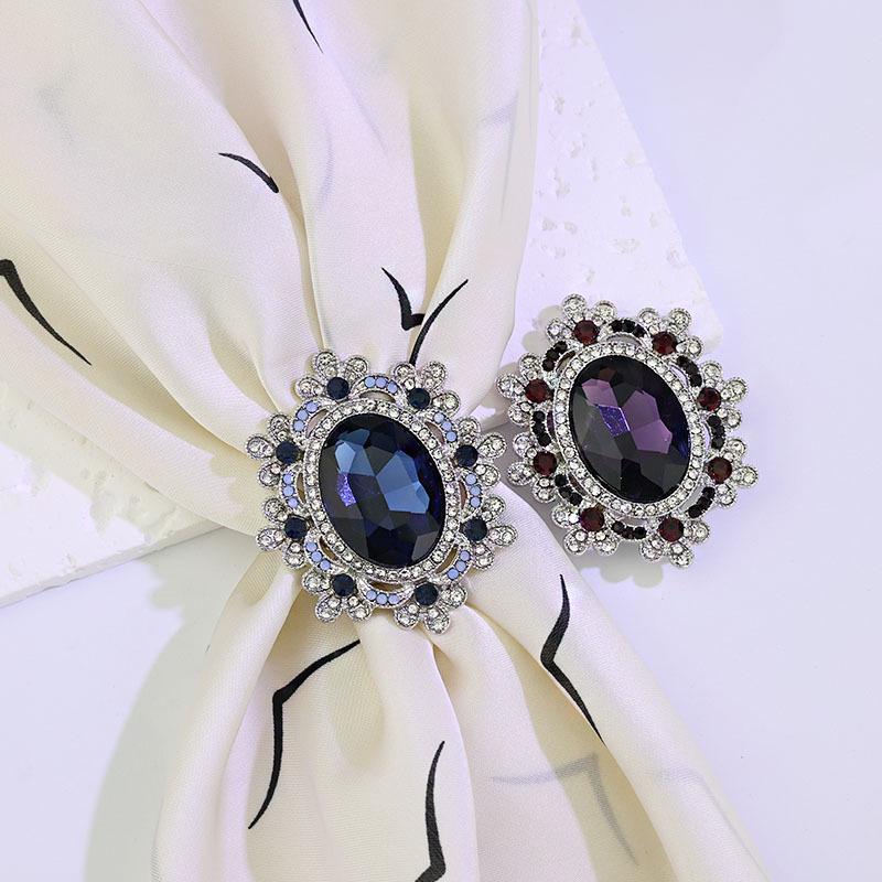 Exquisite Retro Flower Brooch & Scarf Buckle for Women