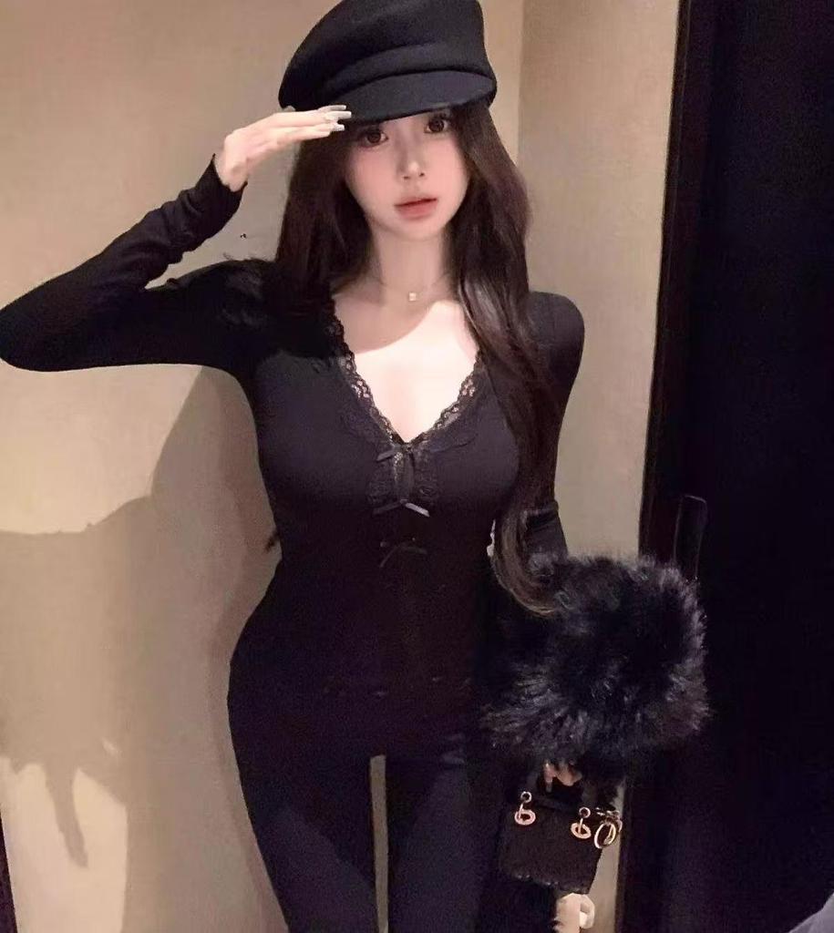 Sweet & Spicy V-Neck Bow Lace Trim Slim Fit Long Sleeve Women's Top (2026 Spring/Autumn)