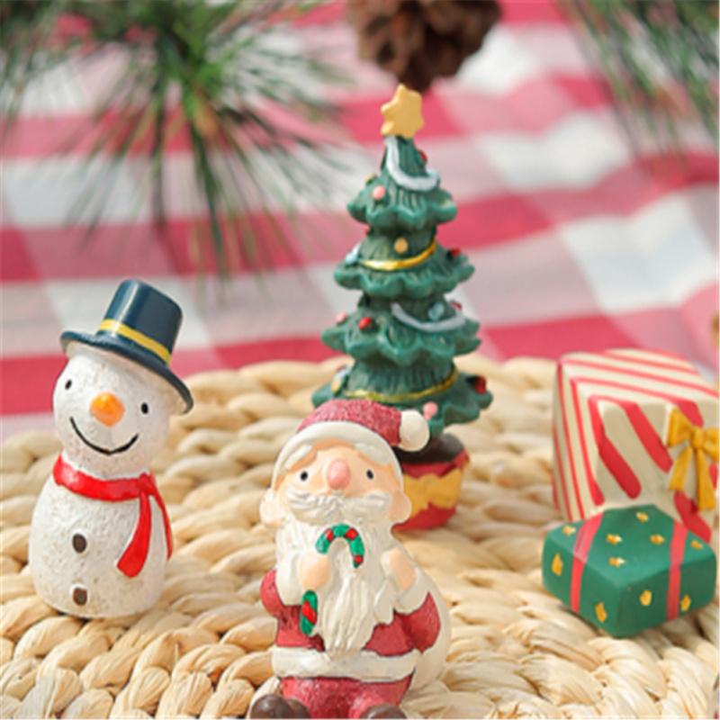 Resin Christmas  Ornaments Fish Tank Aquarium Crafts Tree Landscaping Cartoon Decoration Set