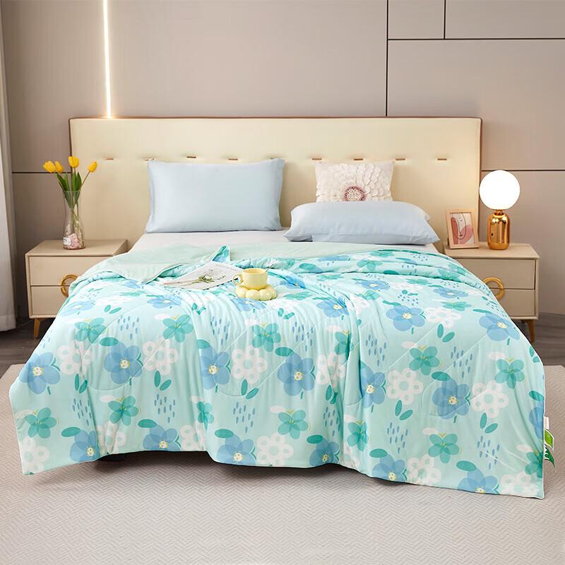 

Ultra-Soft Cool-Touch Summer Quilt