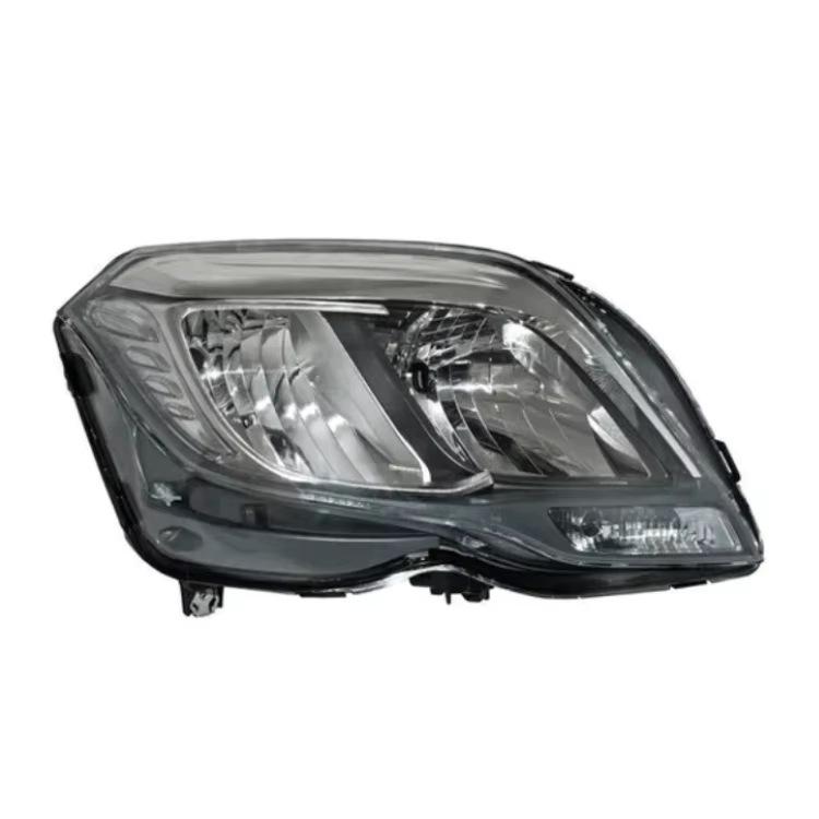 Mercedes-Benz W204 C200/C180 Car Engine Intake Hose (2007)