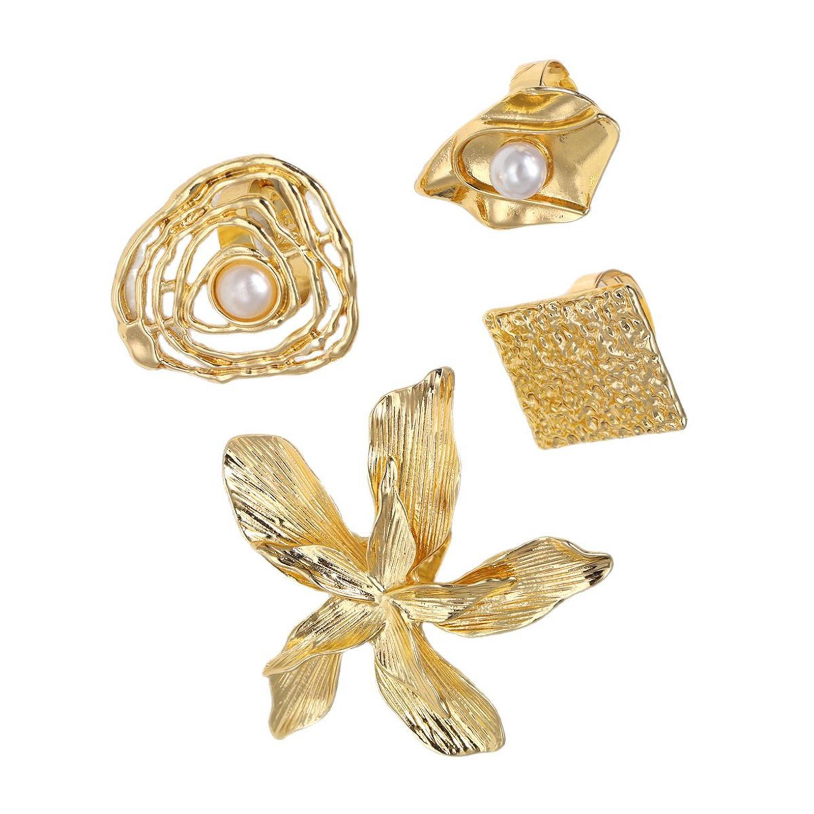 

Набор из 4 колец из сплава уникального дизайна. Стильные аксессуары для модных женщин. Товары для вечеринок и повседневных нарядов.