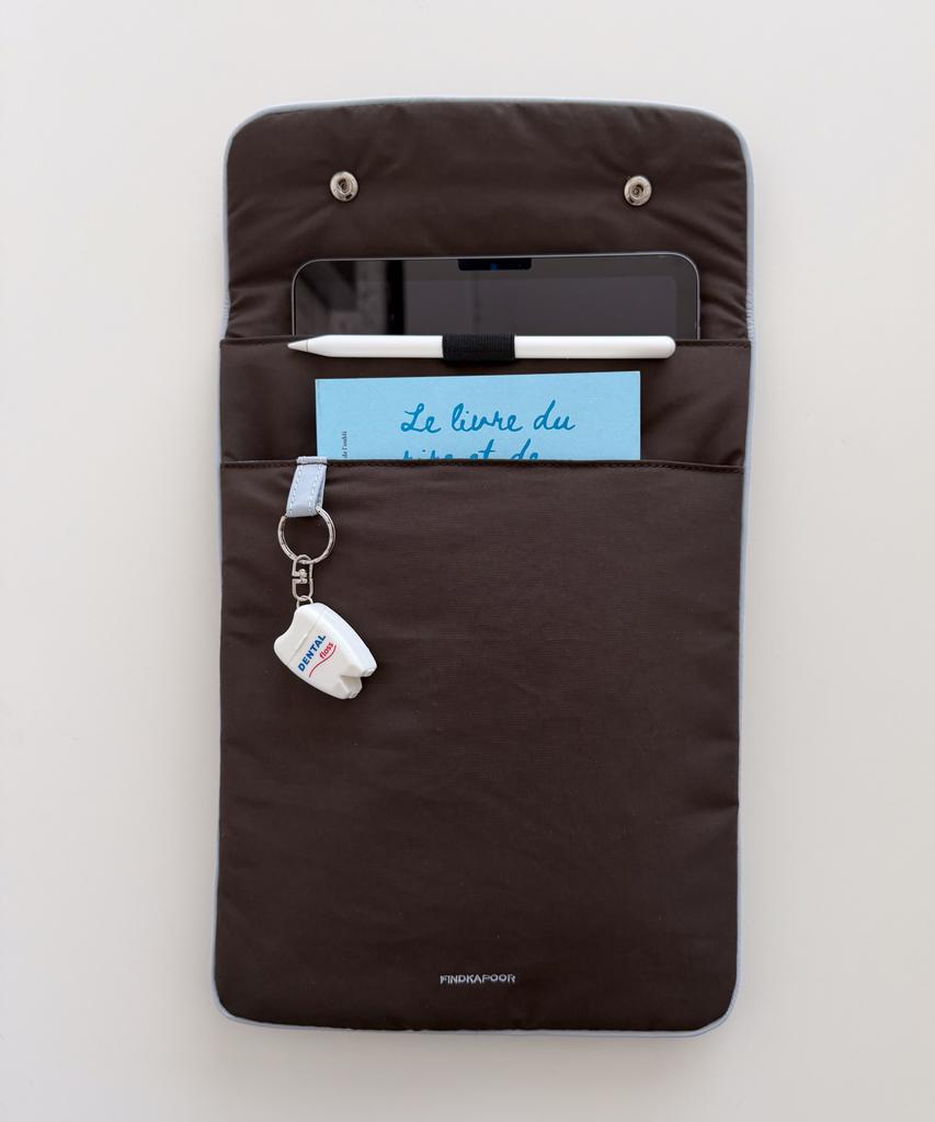 Findkapoor Ipad Pouch - 2 Colors