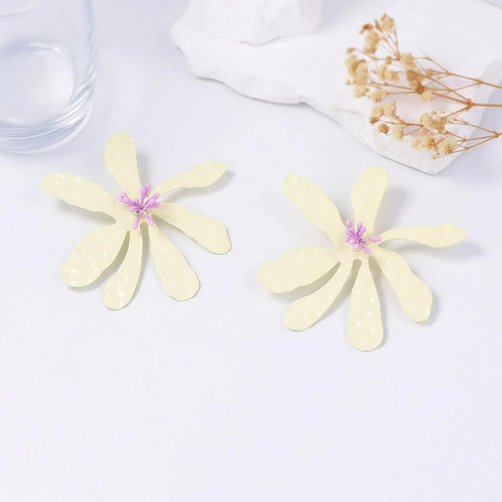 2025 New ZAA Charm Women Jewelry Luxury Enameled Metal Flower Earrings Trend Casual Holiday Party Accessories Elegant Girl Gifts