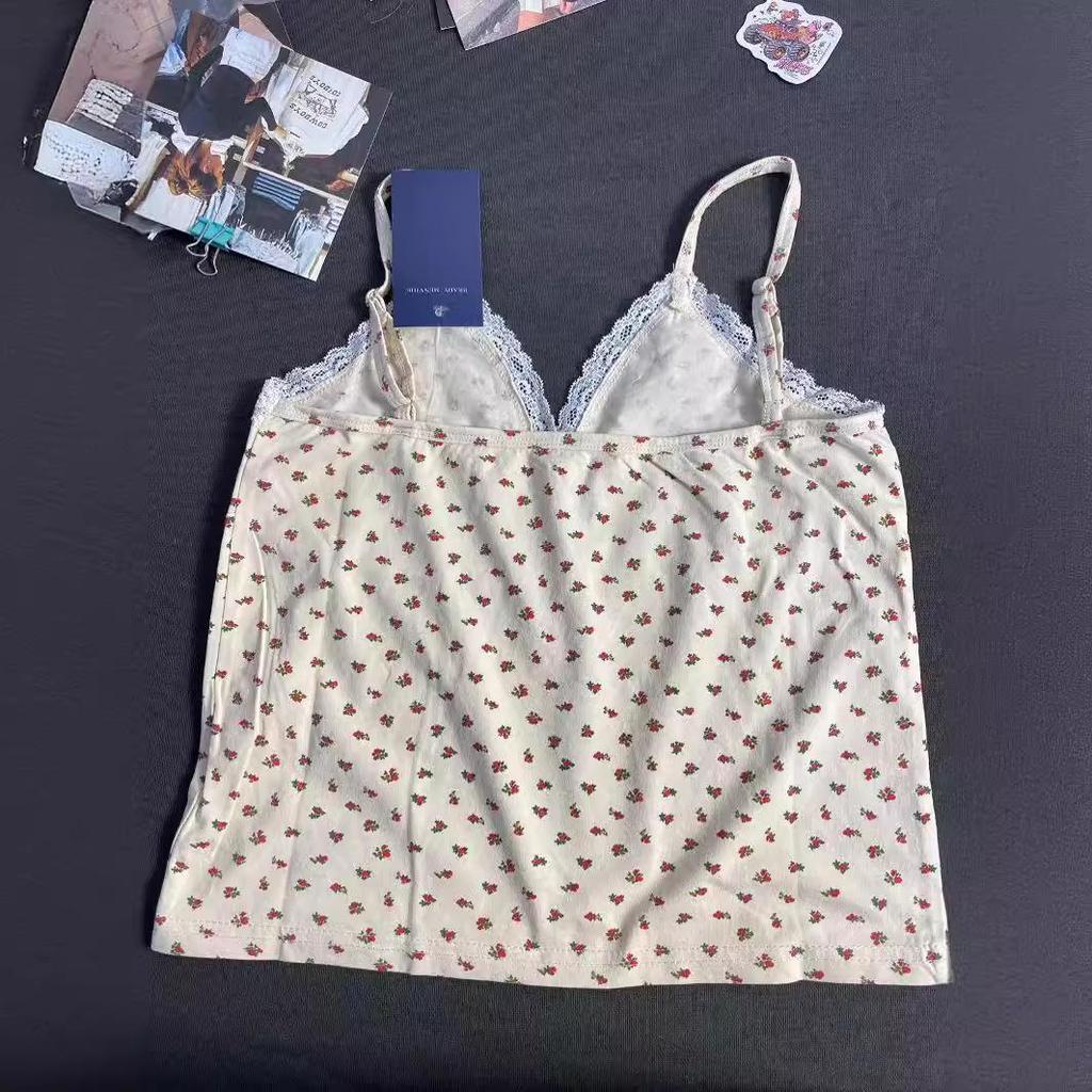 B&M Women's Floral Lace Three-Button Suspender Top