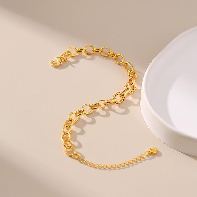 Gold Plated Thick Oval Chain Twisted Design Women Fashion Bracelet