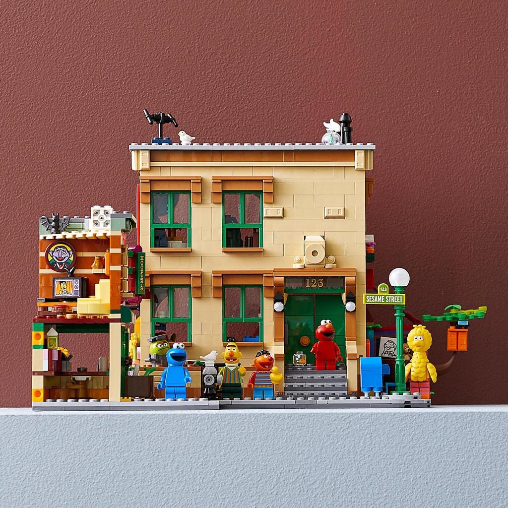 LEGO Ideas Sesamstraat 123e Straat 21324 Speelgoedblokken Cadeauhuis voor Jongens, Meisjes en Volwassenen