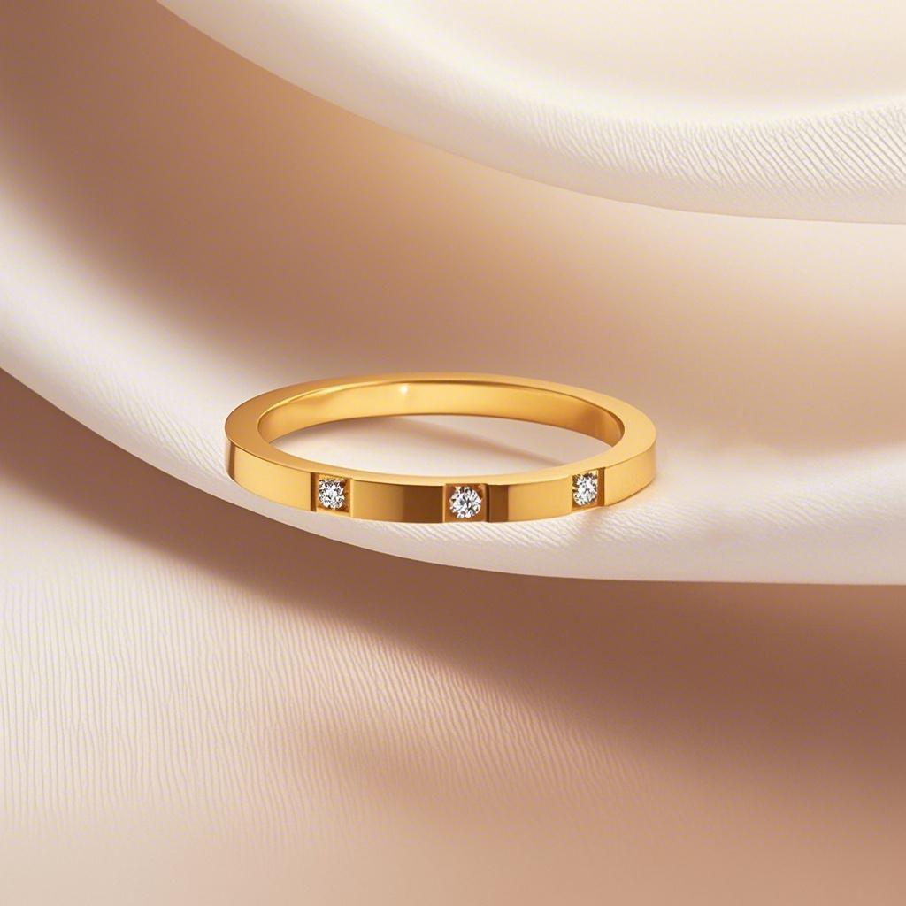 Luxury Women's Stainless Steel Ring: Electroplated Titanium, Non-Fading, Versatile Design