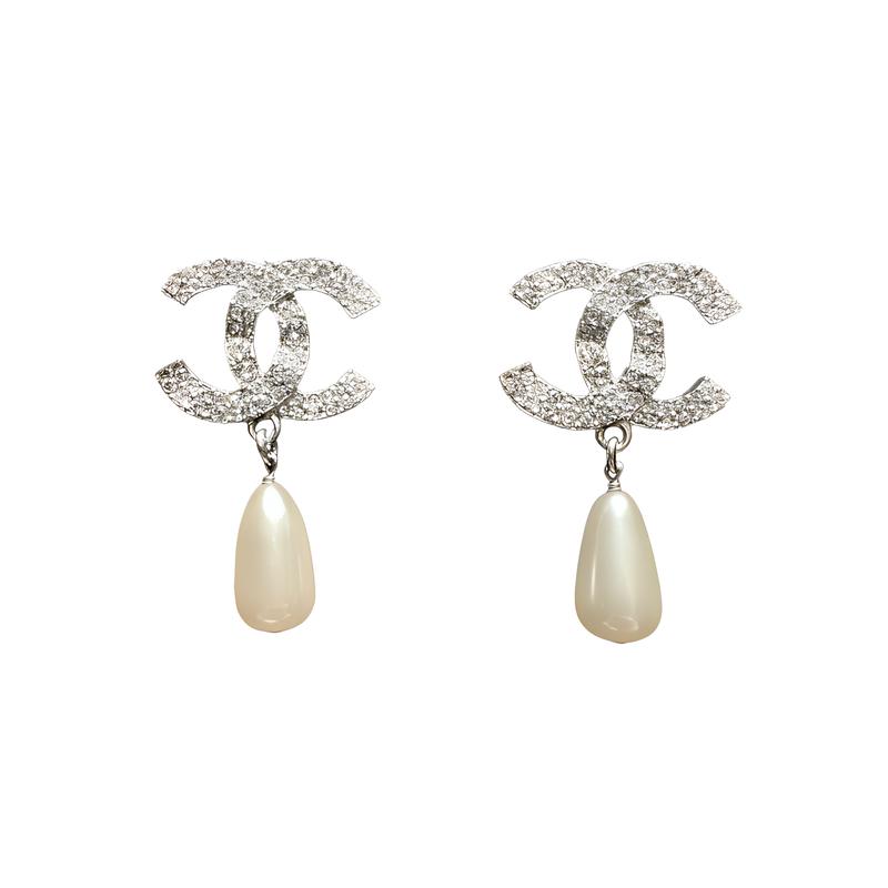 CHANEL Double C Water Drops Rhinestone Pearl Earrings Same Style for Men and Women Silver