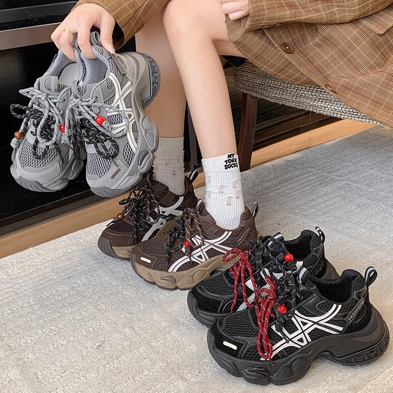 [Fanfuna] 2025 Autumn and Winter New Thick-soled Heightening Dad Shoes Women's Color Matching Versatile Lightweight Casual Sports Shoes