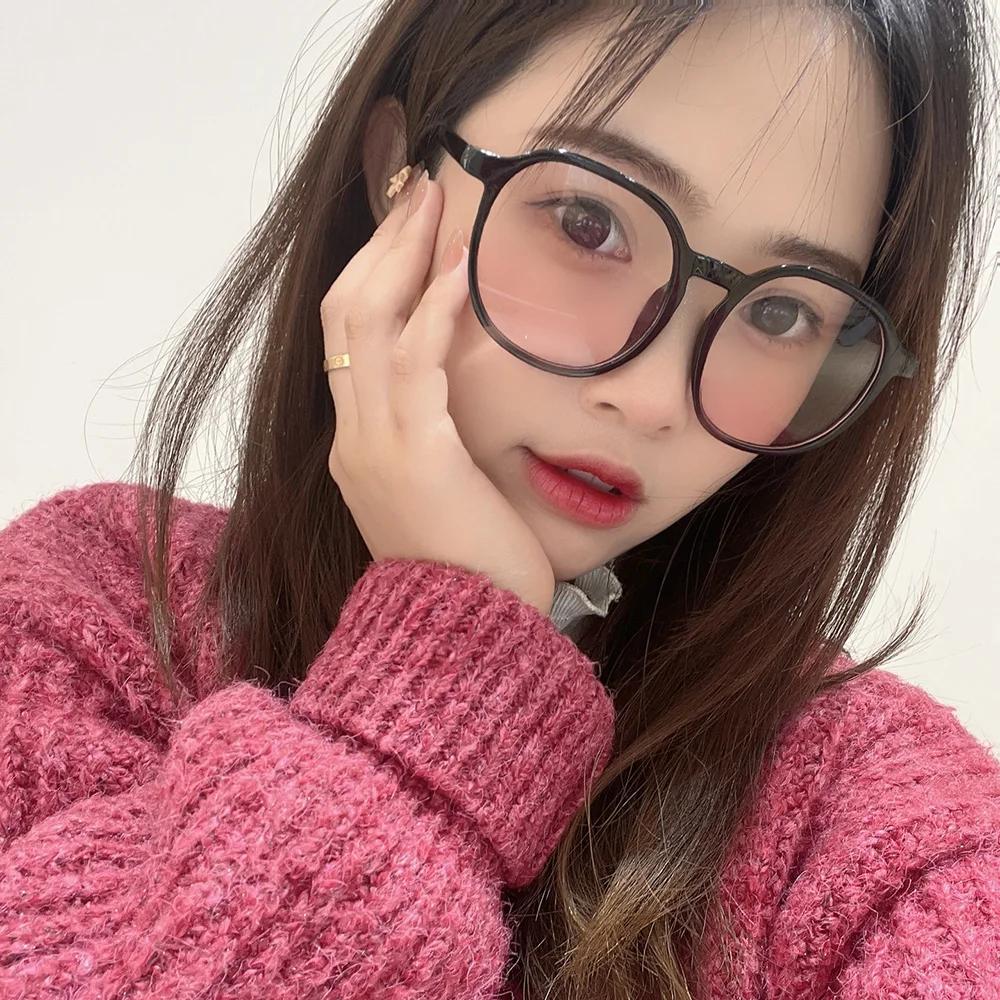 

anti-blue pink glasses plain makeup trend fashion flat lens