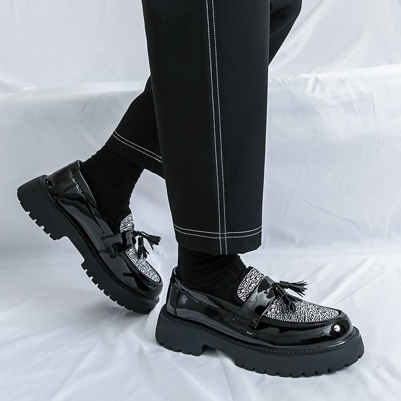 Fashion Spring New Men Comfortable Ultra Light Water Diamond Tassel Leather Shoes Fashionable Thick Soled Breathable Casual Leather Shoe