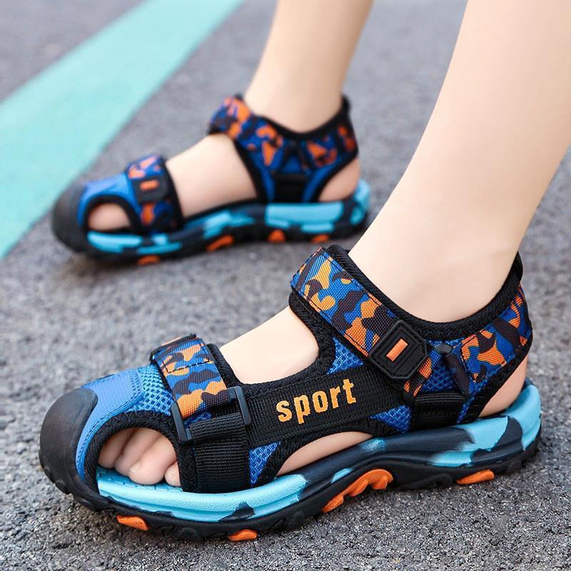 Boys Closed-Toe Slide Sandals Kids Ages 7-12 Non-Slip Rubber Sole Breathable Mesh Upper Closure Casual Footwear