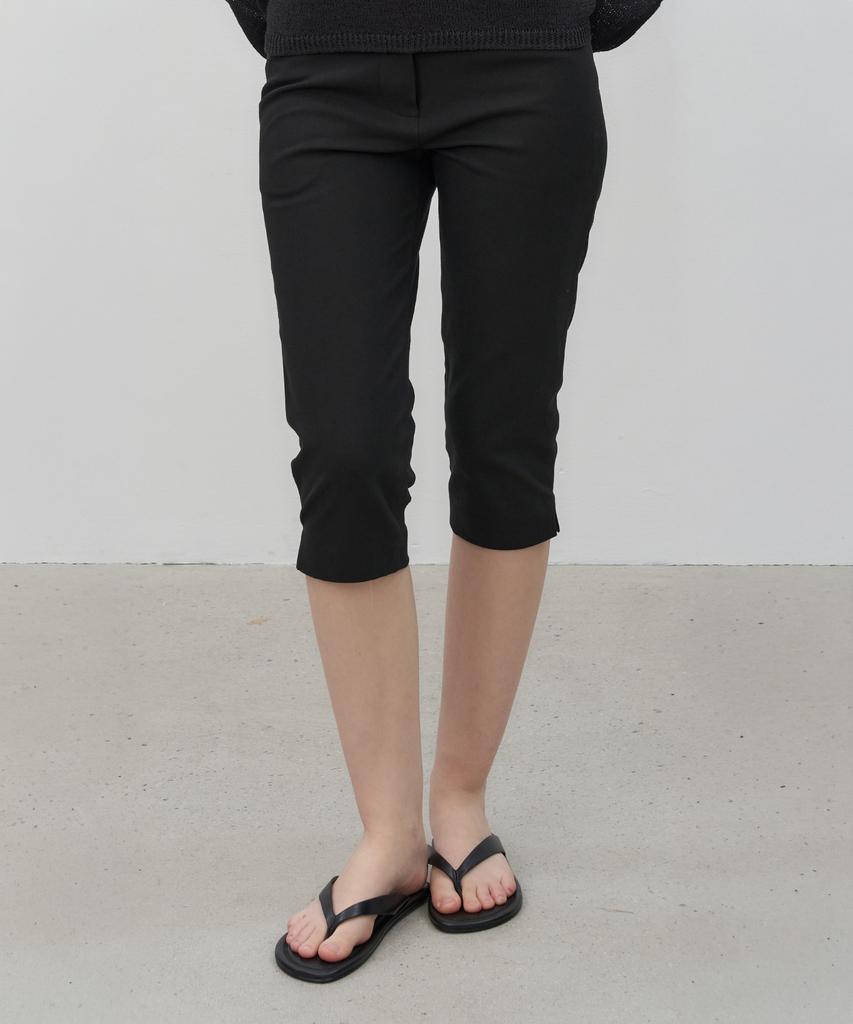Loteu Slit Capri Pants