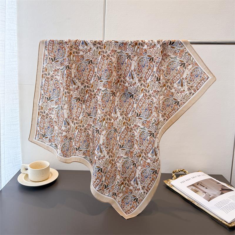 65*65Cm Square Scarfs Paisley Print Cotton Feel Headscarf Spring Autumn Warm Scarves Women Decoration Soft Foulard Bandana Wraps