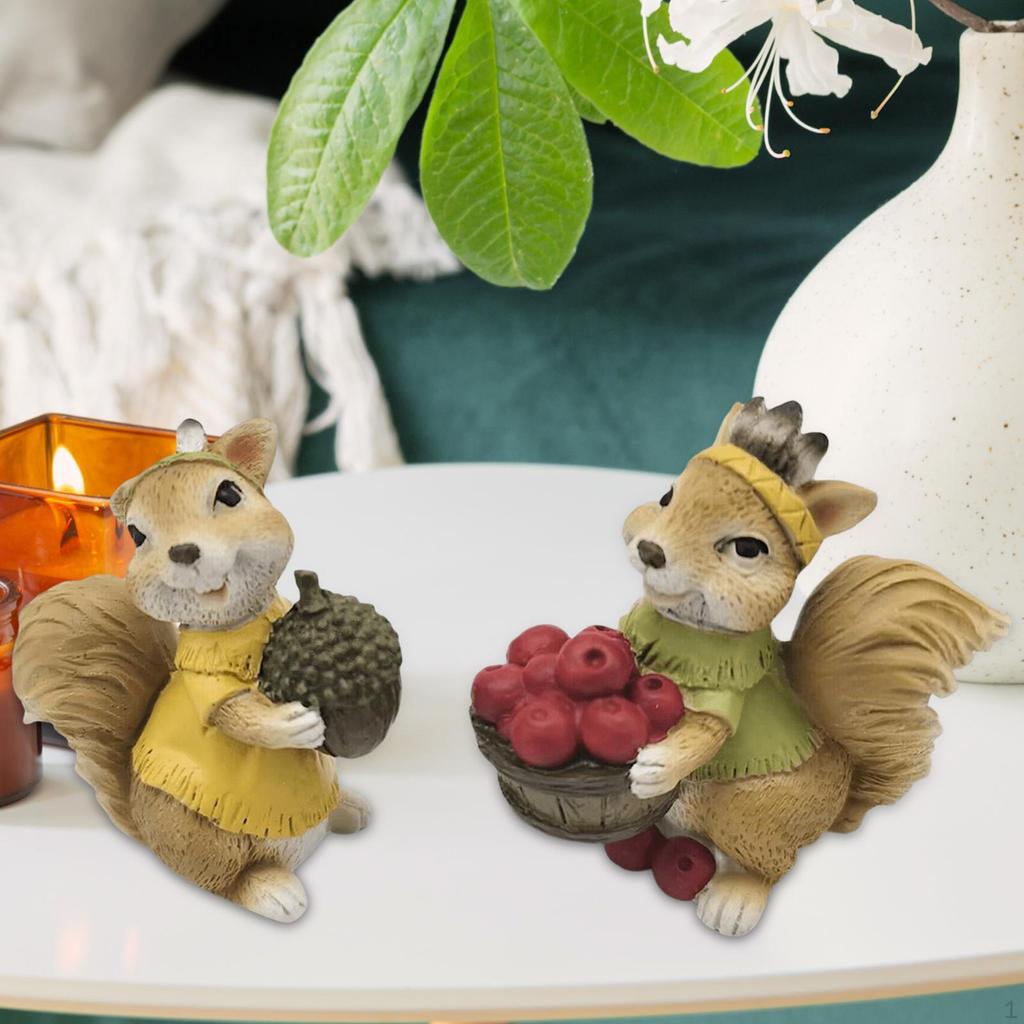 2 Pieces Squirrel Figurines Animal Statue Ornaments Sculpture for Office Cabinet