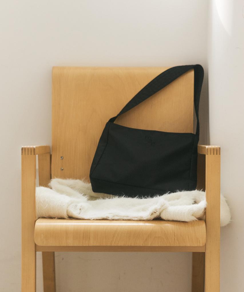 Mucu And Ebony Comfy Bag _ Black