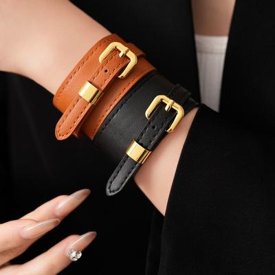 Bracelets en Cuir à Fermoir Boucle Charms Bijoux de Main Simples Multi-rangs Amis