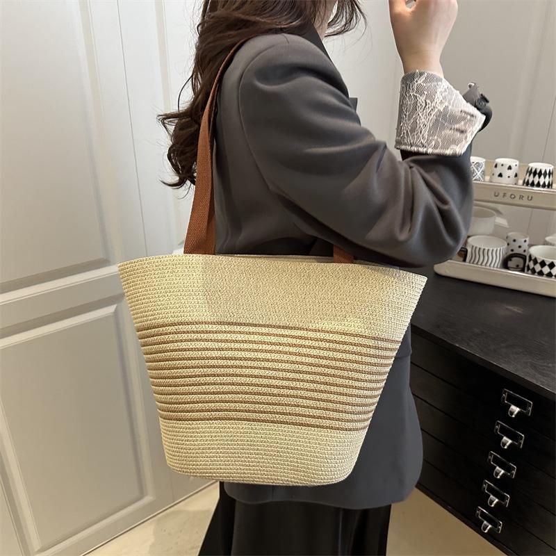 Fashion Stripes Only Beautiful Women Bag Summer New Large Capacity Retro Literary Sweet Shoulder Armpit Handbag