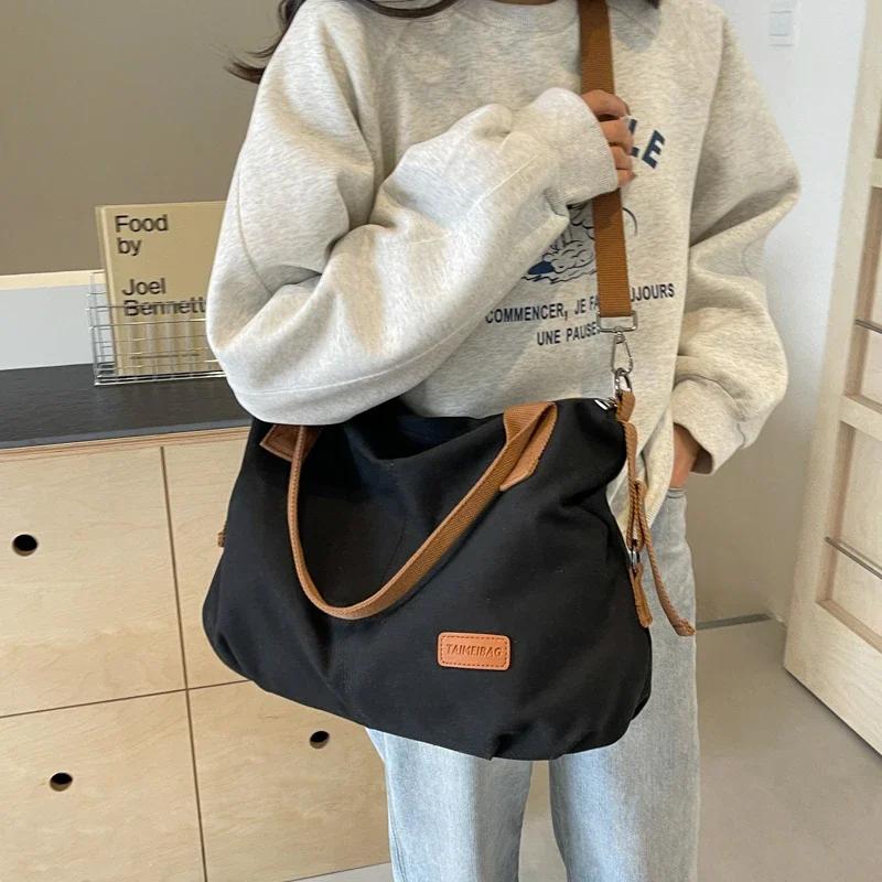 Large Capacity Shoulder Bag for Women  Feminine Totes  Zipper  Versatile  High Quality