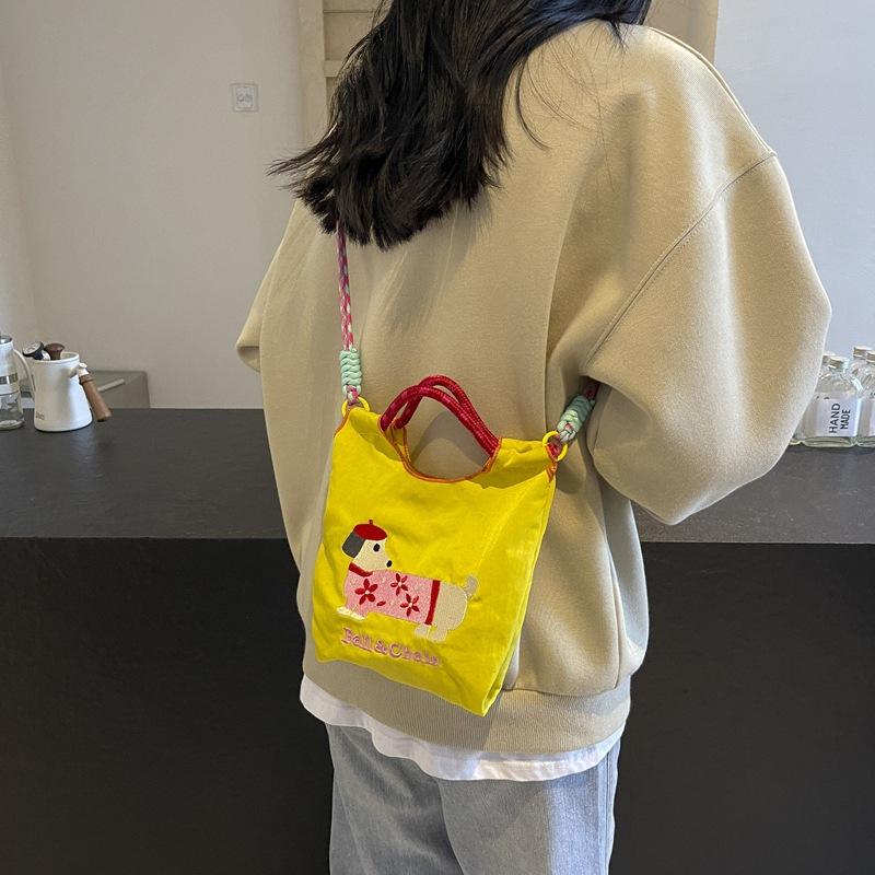 Embroidery Cute Dachshund Dog Bucket Bag Women'S Mobile Phone Bag Versatile Commuter Shoulder Messenger Bag