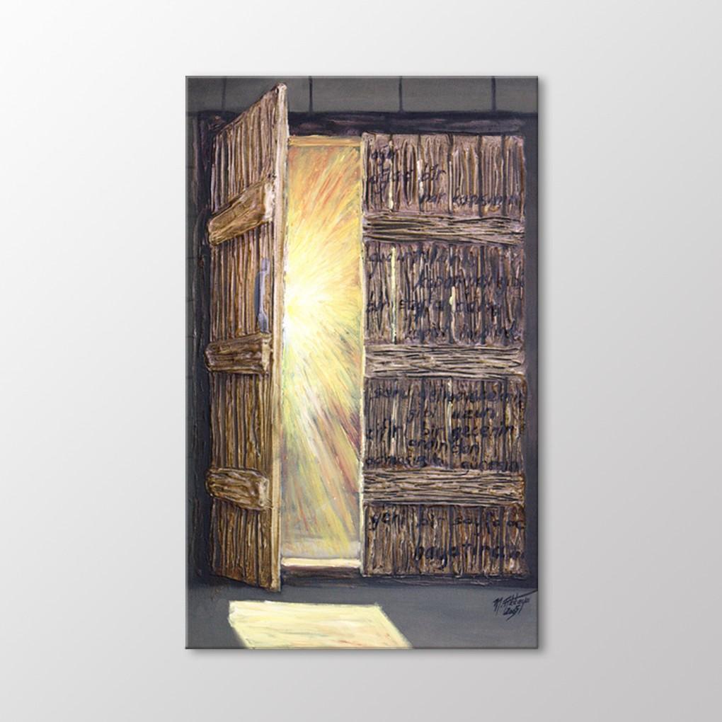 

Стол с тяжелой дверью