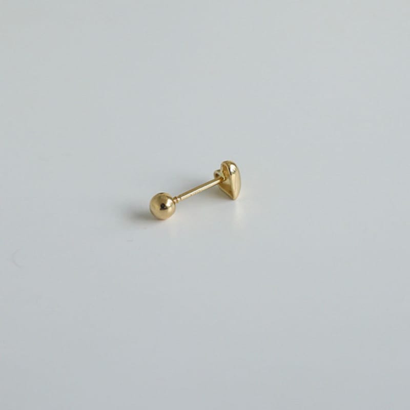 modernlike 14k chubby heart piercing