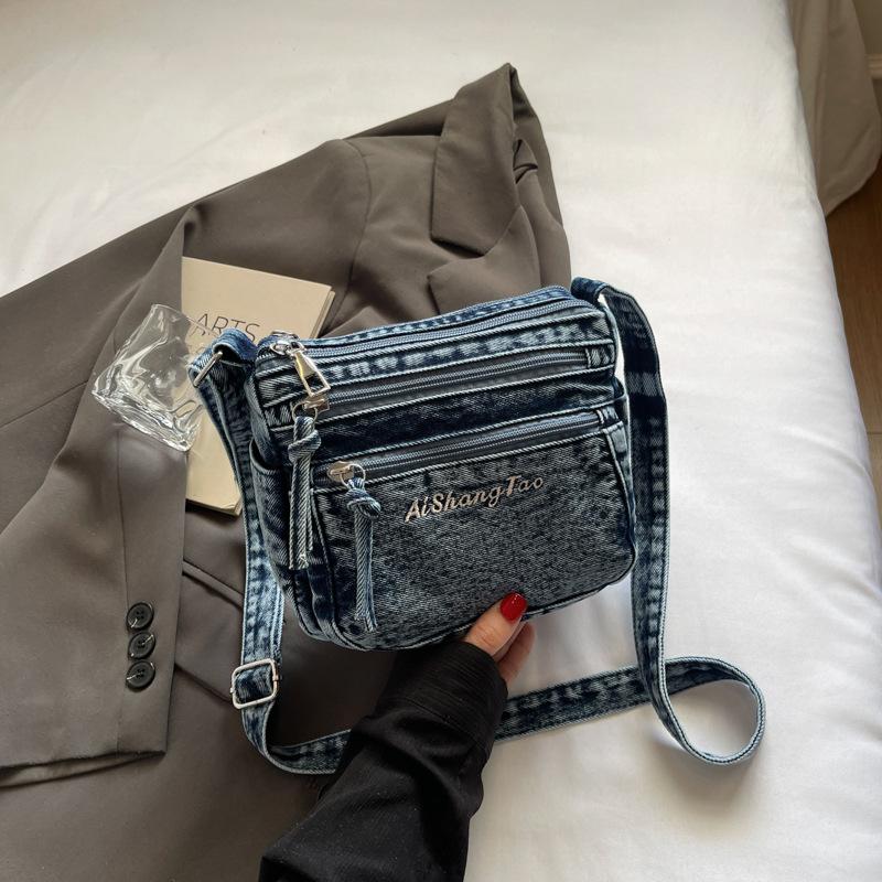 

Denim small bag women s bag multi-compartment casual fashion simple change mobile phone bag messenger bag fashion shoulder square темно-синий