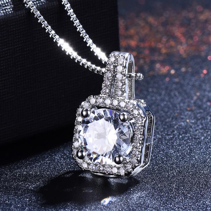 European Fashion Rhinestone Zirconia Square Crystal Necklace