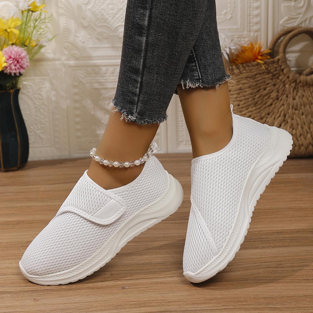Fashion New Women Mesh Casual Shoes Breathable Flats Outdoor Women Sneakers Walking Slip on Comfortable Sneakers Women Zapatos De Mujer