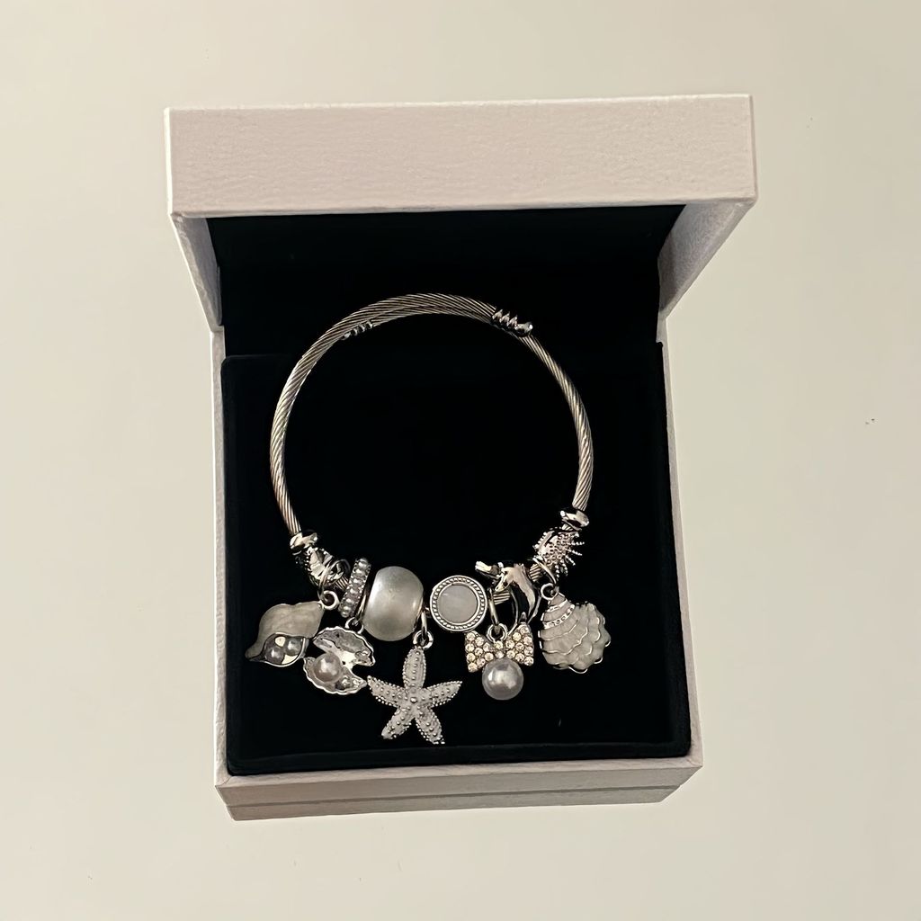 Handcrafted Shell Beaded Bracelet For Women Summer Beach Jewelry With Stainless Steel Material