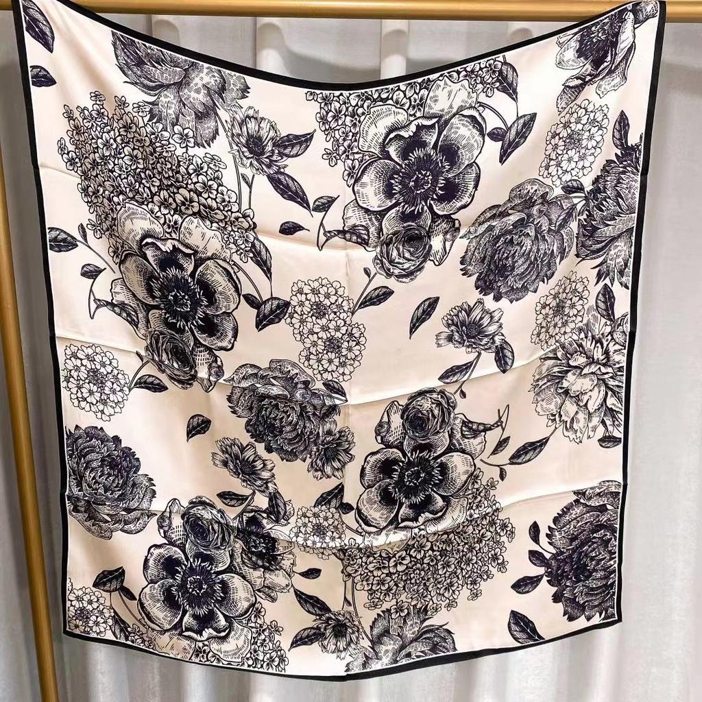 French Elegant Niche Design~ Silk Silk Scarves That Improve Taste, Satin Mulberry Silk Scarves, Summer, Commuting Square Scarves
