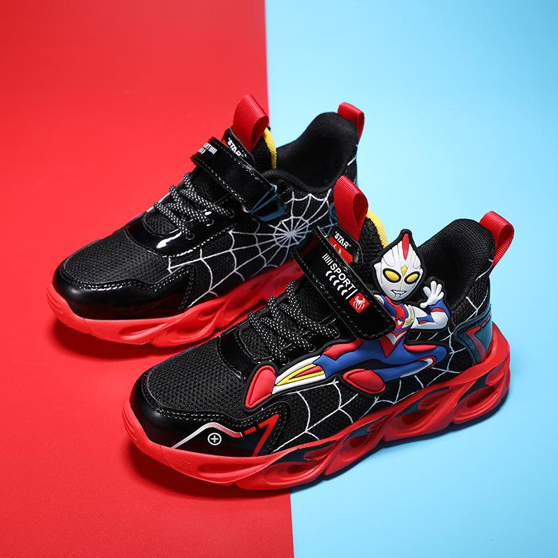 Klučičí boty Ultraman svítící boty síťované prodyšné 2025 nové dětské kreslené sportovní boty svítící běžecké boty vlna