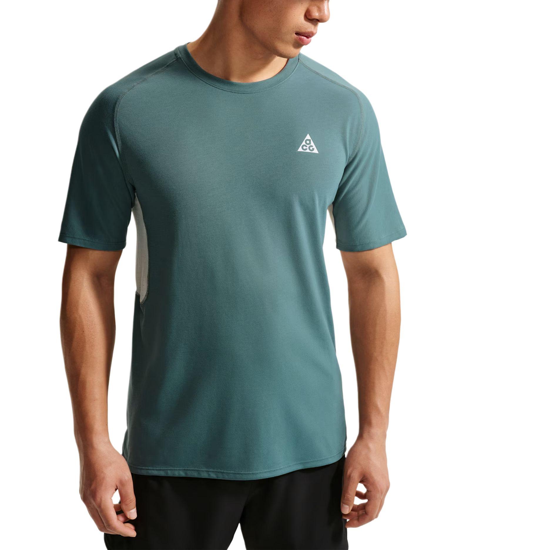 Nike Dri-FIT ADV Solar Chase Swoosh Breathable Quick-Dry Pullover Short Sleeve Running T-Shirt Men Tops IO9678-382 S