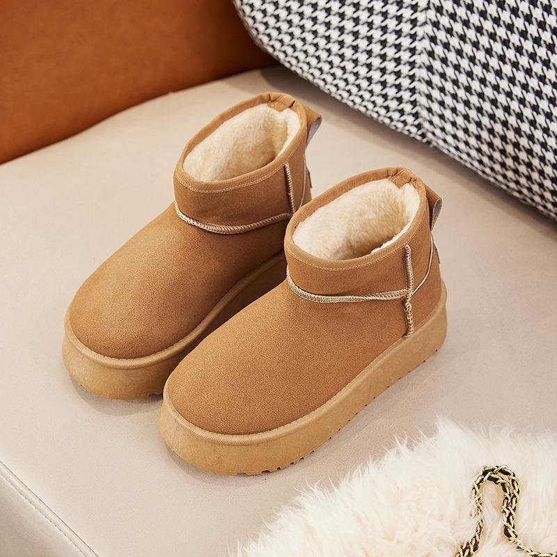 Winter new women's Northeast snow boots piled and thickened warm cotton shoes non-slip short tube