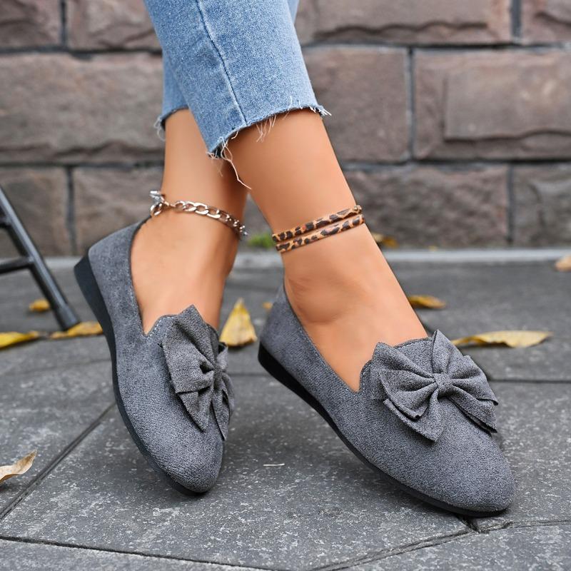 Suede Flat Casual Single Shoes with Round Heads and Bows One Foot Wearing Lazy Bean Shoes