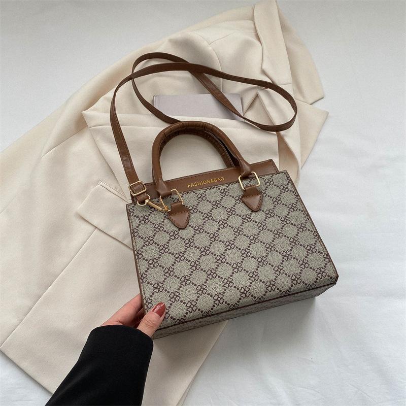 Niche design handbag bag spring new fashion simple large capacity messenger bag trendy shoulder bag