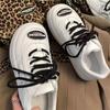 Big Head Shoes Women's Summer New Ins Fashion Rundt hode tykk bunn Allsidig Casual White Shoes